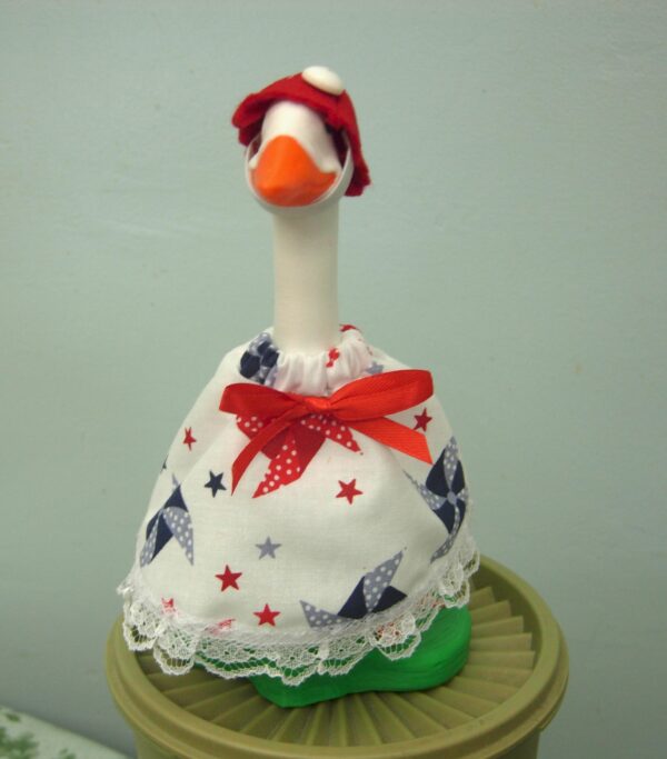 Patriotic pinwheels outfit for 7" 3d printer desk goose