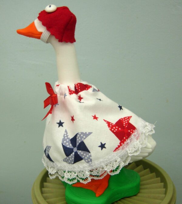Patriotic pinwheels outfit for 7" 3d printer desk goose - Image 5