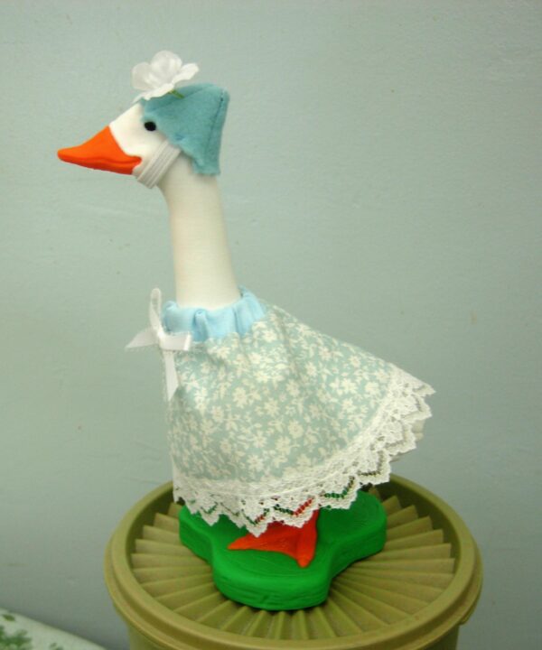 Summer white flowers on blue outfit for 7" tiny or mini desk goose - Image 4