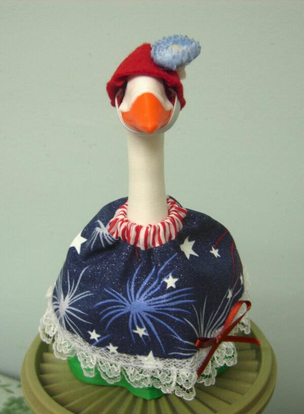 Patriotic fireworks bursts outfit for 7" desk or office geese