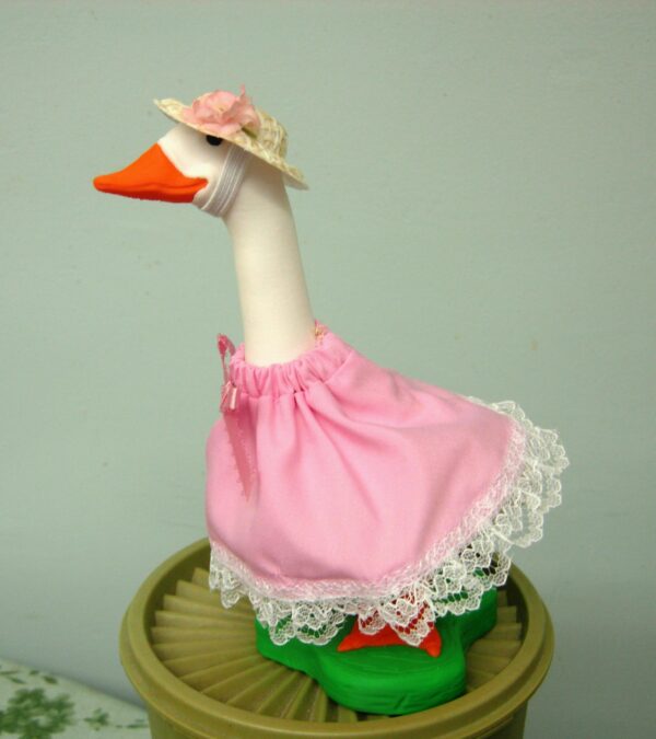 Summer pretty in pink dress for 7" 3d printer desk goose - Image 3